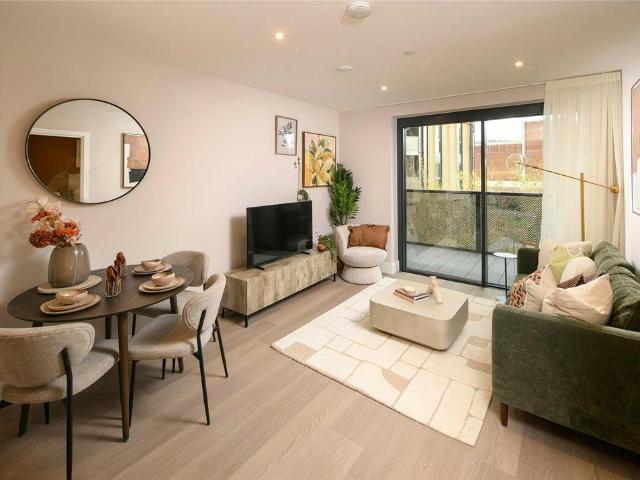 Flat for sale in Haggerston, Greater London