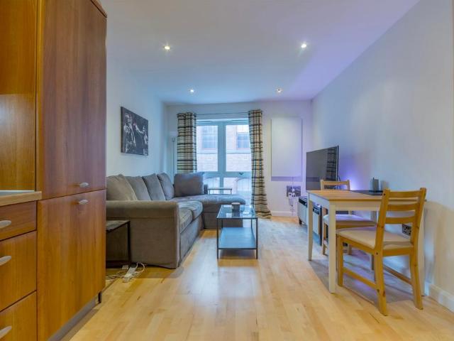 Flat for sale in St Ann's, Haddon