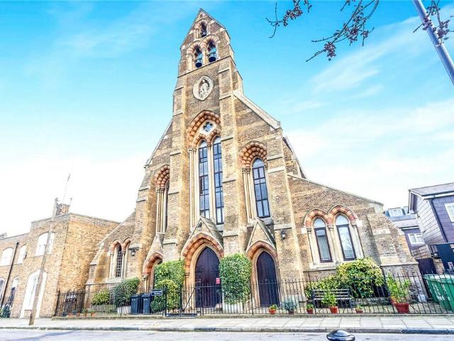 Flat for sale in Barnsbury, Greater London