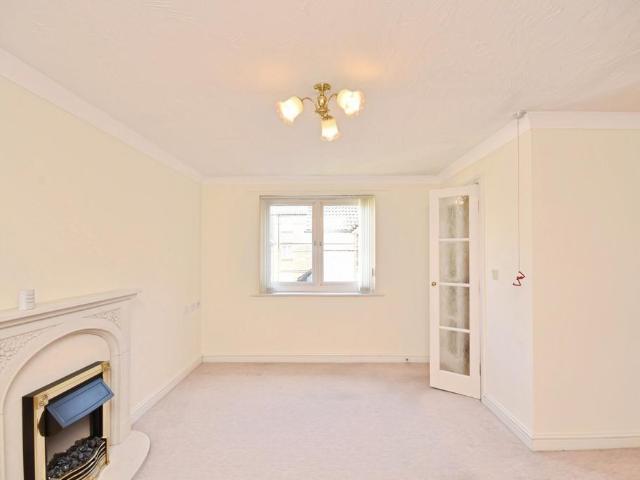 Flat for sale in Falcon Lodge, Wales