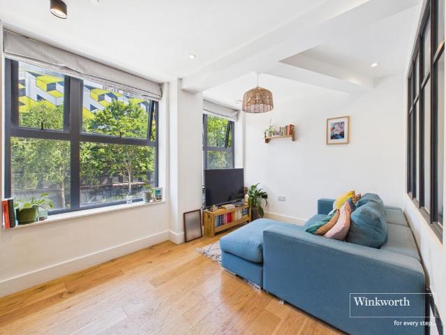 Flat for sale in Greater London
