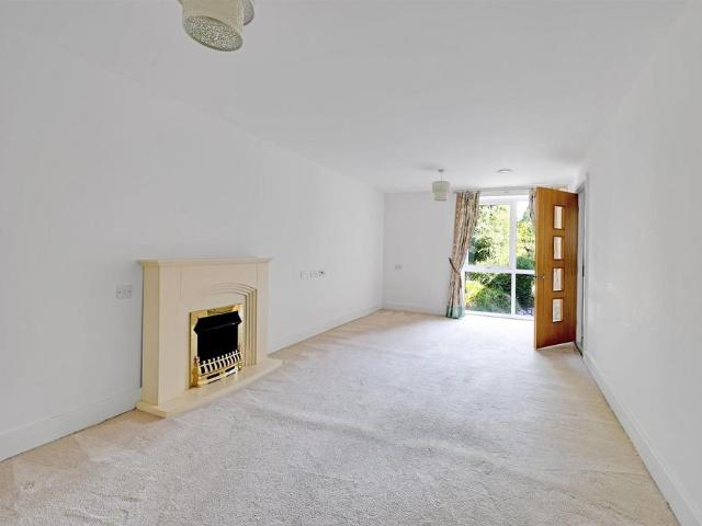Flat for sale in Abbotswood, Westborough