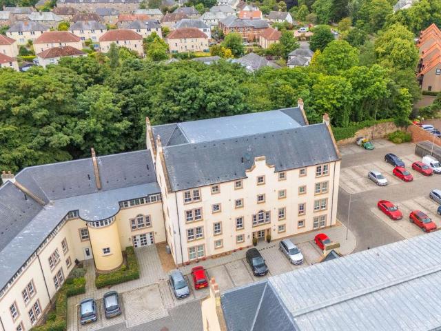 Flat for sale in St Andrews, Scotland