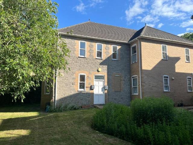 Flat for sale in Henstridge Ash, Henstridge