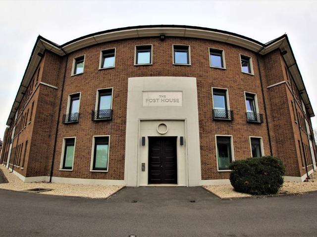 Flat for sale in Barnwood, Gloucester