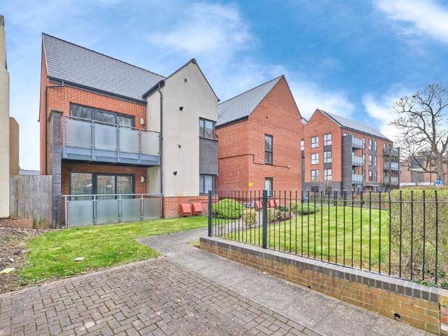 Flat for sale in West Midlands