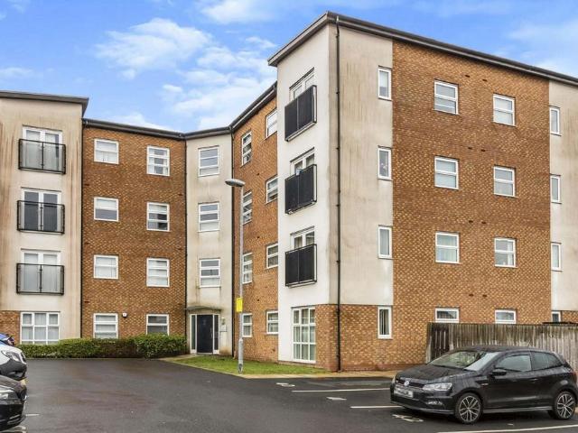 Flat for sale in Newton Heath, Manchester
