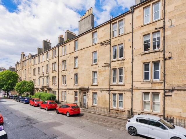 Flat for sale in Merchiston, Scotland