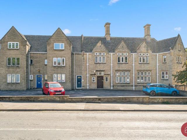 Flat for sale in The Slade, Oxfordshire