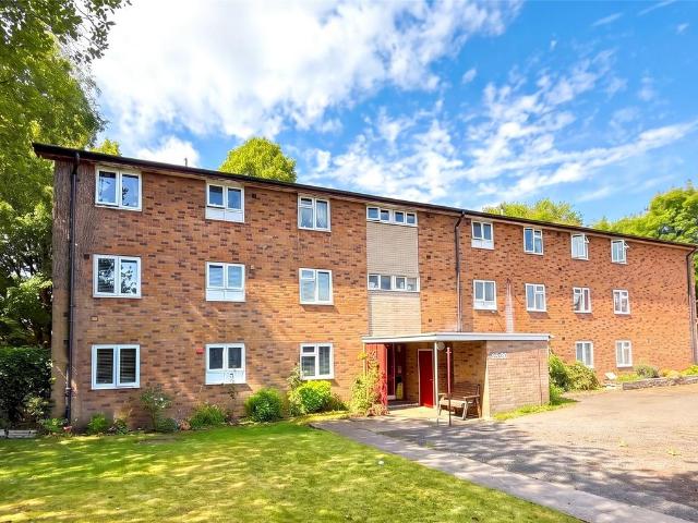 Flat for sale in Tettenhall, West Midlands