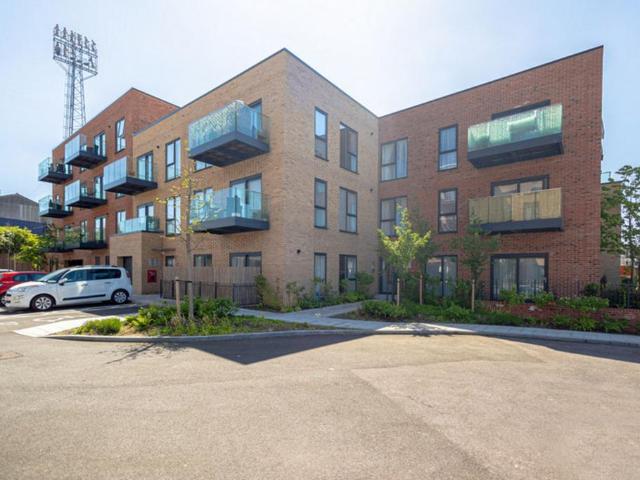 Flat for sale in Alton Barnes, Essex