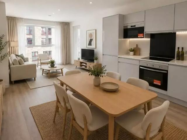 Flat for sale in London Borough of Hounslow, Isle Of Man