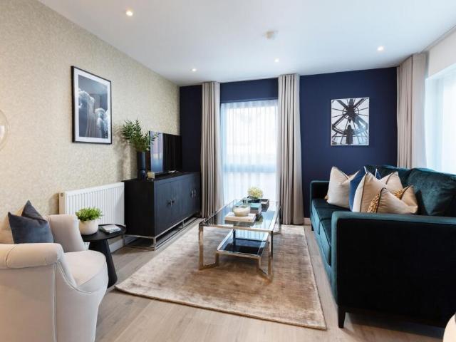 Flat for sale in Hyde Park, West Yorkshire