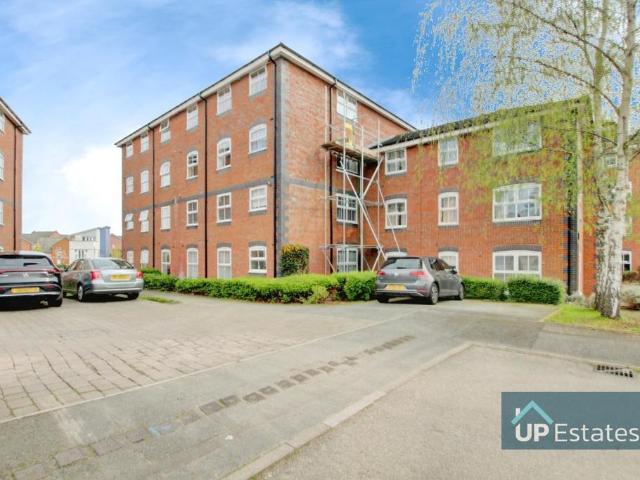 Flat for sale in Hillfields, West Midlands