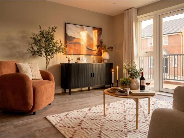 Flat for sale in Heol-las, Surrey