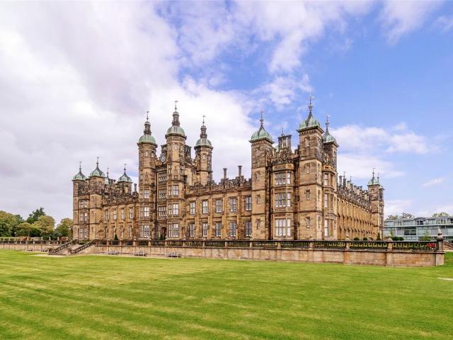 Flat for sale in Murrayfield, City of Edinburgh