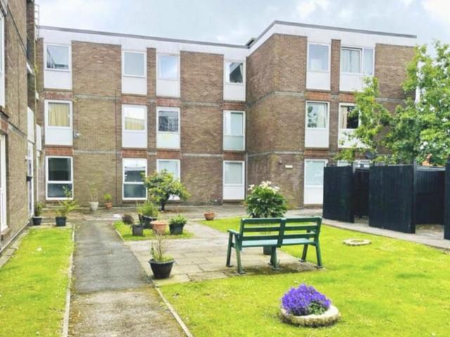 Flat for sale in Lea, Preston