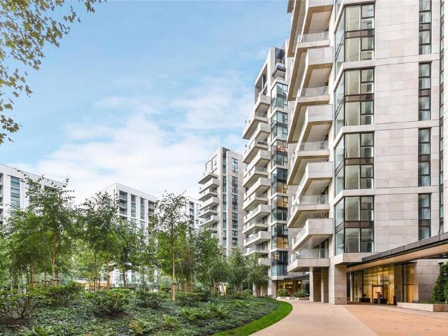 Flat for sale in Paddington, Greater London