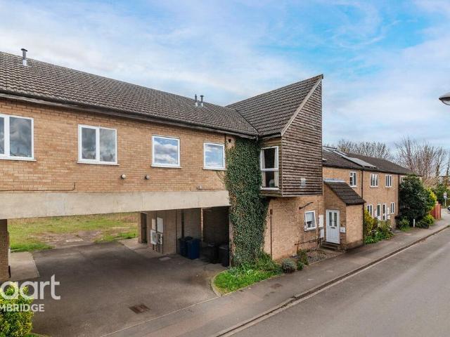 Flat for sale in Barnwell, Arbury