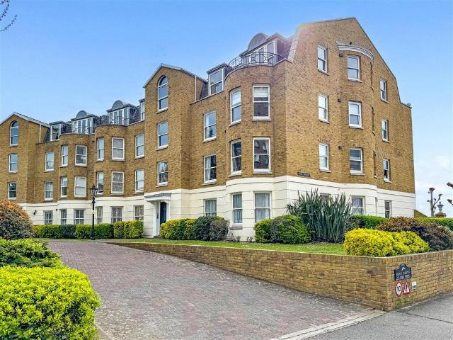 Flat for sale in Clapham, West Sussex
