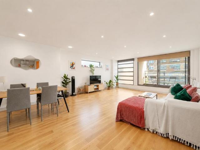 Flat for sale in Shoreditch, Greater London