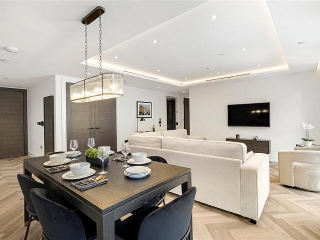 Flat for sale in The Borough, Greater London