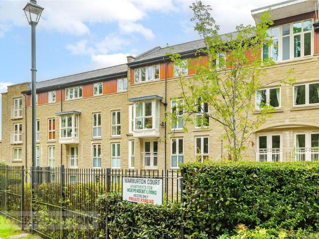 Flat for sale in Uppermill, Oldham