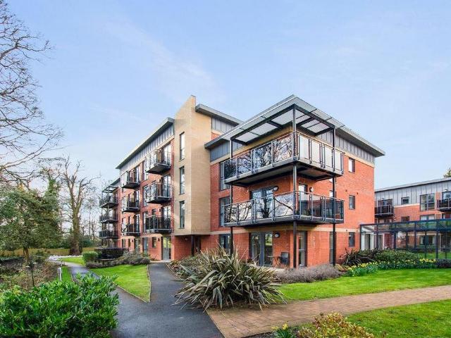 Flat for sale in Gosforth, Tyne And Wear