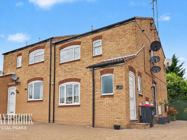 Flat for sale in Aston cum Aughton, Swallownest