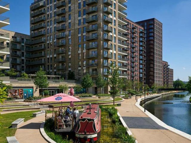 Flat for sale in Alperton, Greater London