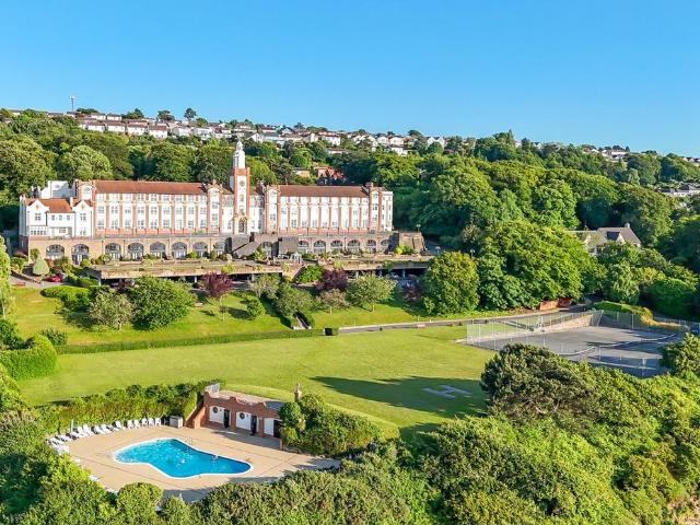 Flat for sale in Redcliffe Bay, Portishead