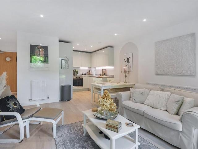 Flat for sale in Colindale, Isle Of Man