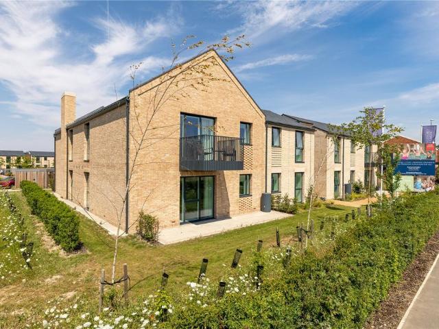 Flat for sale in Arrington, Cambridgeshire