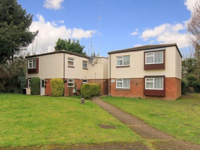Flat for sale in Buckinghamshire