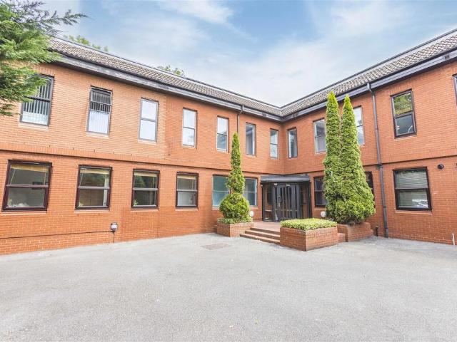 Flat for sale in Clewer Village, Windsor