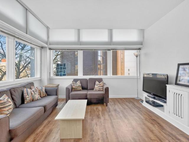 Flat for sale in Elephant and Castle, Greater London