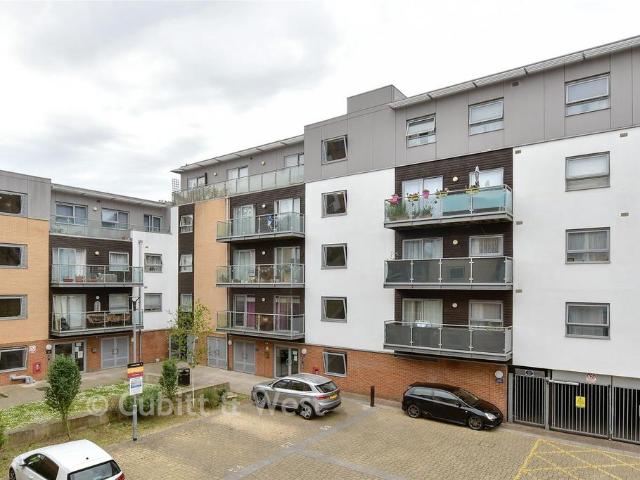 Flat for sale in London Borough of Merton, Greater London