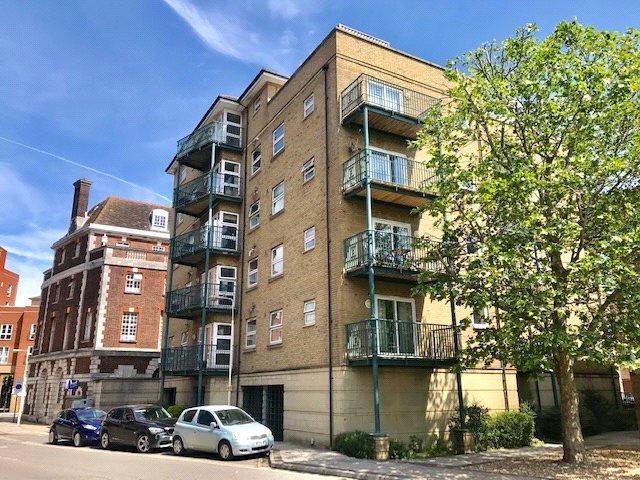 Flat for sale in Ocean Village, City Of Southampton