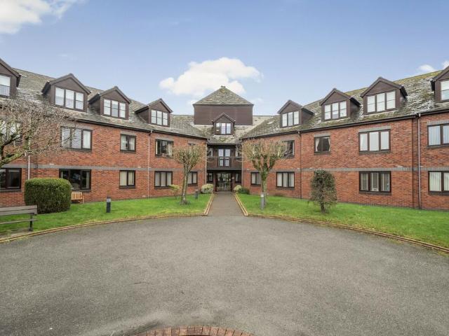 Flat for sale in Great Boughton, Boughton
