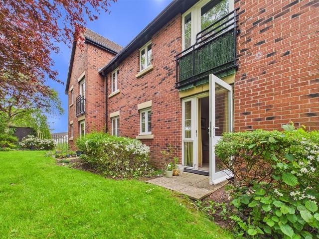 Flat for sale in The Wharf, Beamhurst