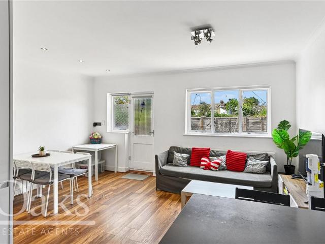 Flat for sale in London Borough of Croydon, Greater London