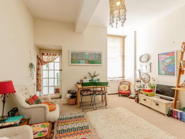 Flat for sale in Hotwells, Feckenham