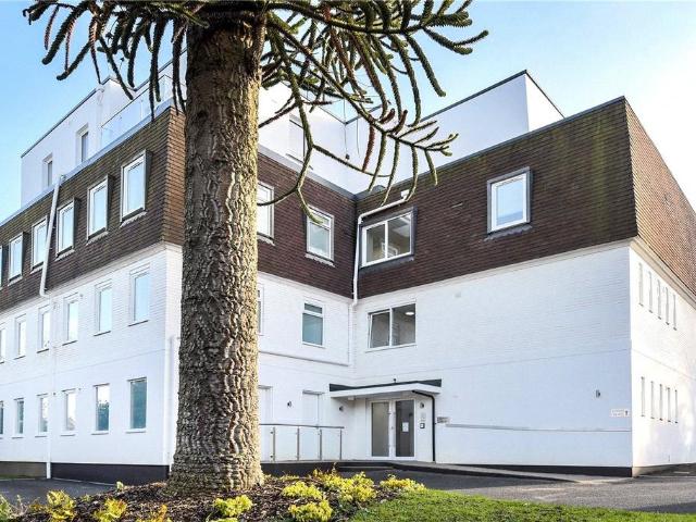 Flat for sale in Priest Down, Hampshire