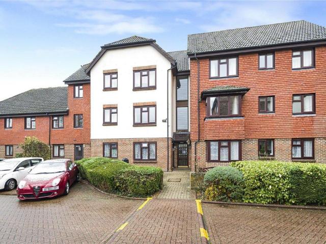 Flat for sale in London Borough of Bromley, Greater London