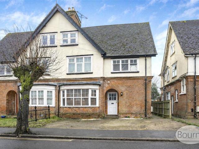 Flat for sale in North Town, Aldershot