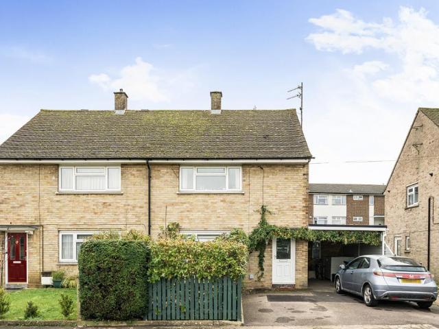 Flat for sale in Deer Park, Black Bourton