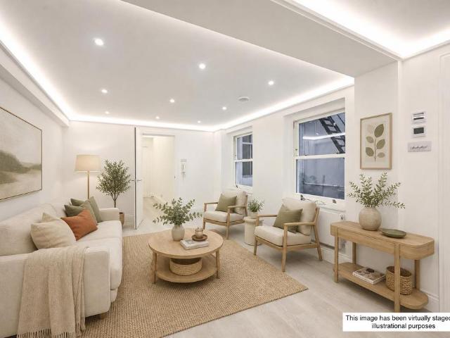 Flat for sale in Paddington, Greater London