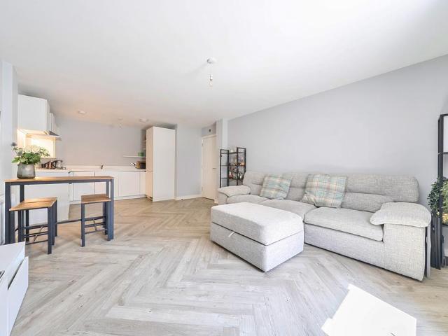 Flat for sale in St James, Sandown Park