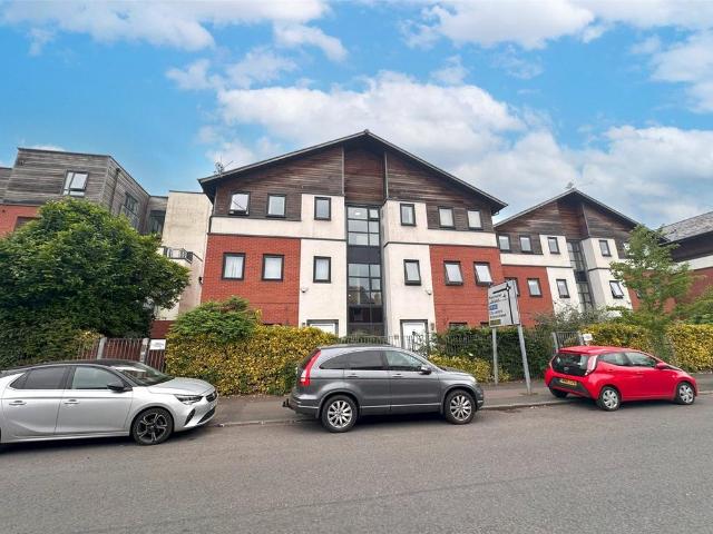 Flat for sale in Georgia, Greater Manchester
