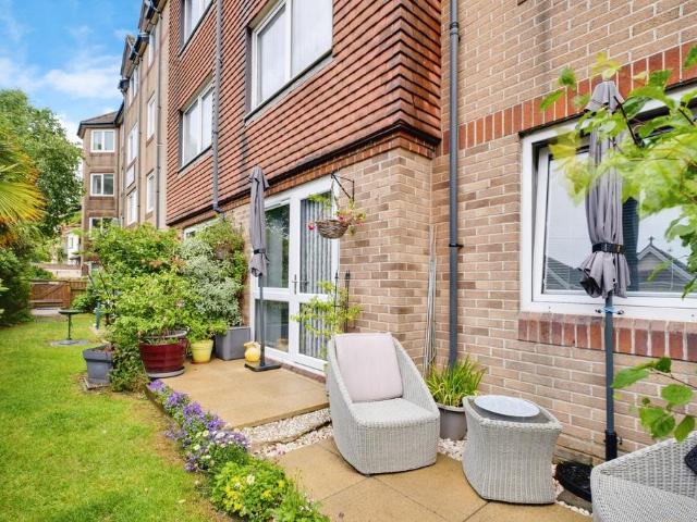 Flat for sale in Boscombe, Bournemouth